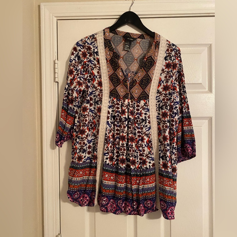 Ali Miles Women’s Long Sleeve Pullover Top. Large. Boho. Geometric Floral.